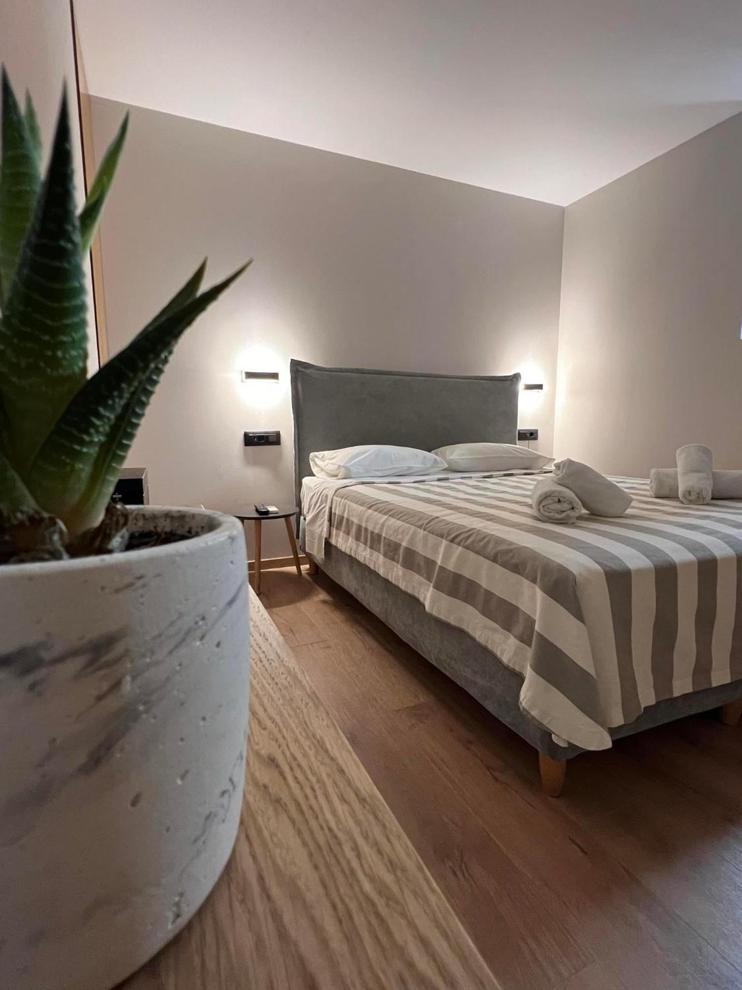 Morfeas Hotel Chania  Buitenkant foto